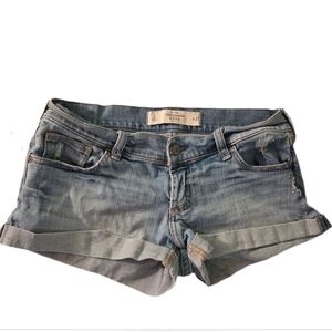 Vintage Abercrombie & Fitch Light Blue Rolled Hem Distressed Denim Shorts 27 EUC